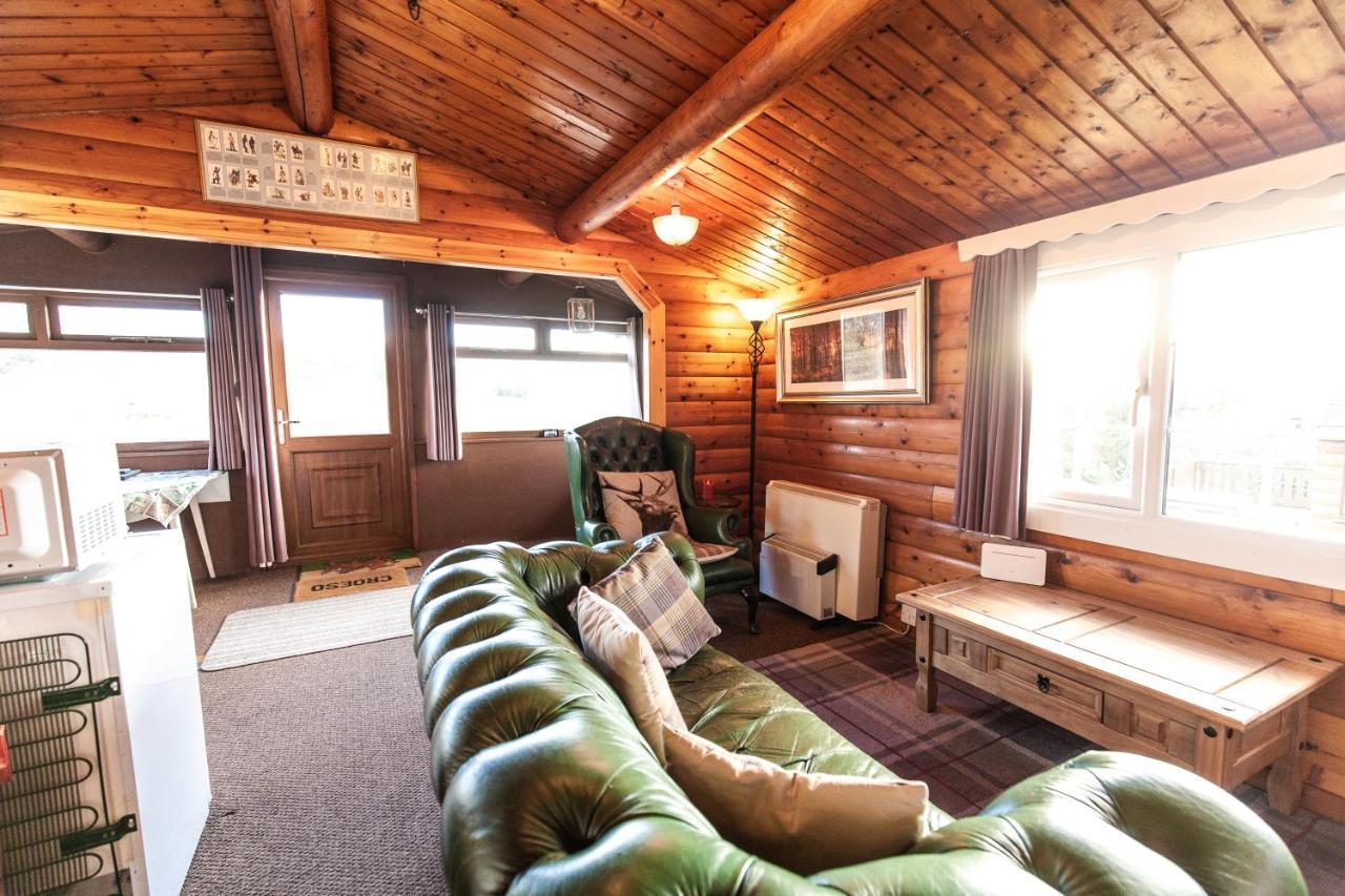 Log Cabin Nestled In The Mountains Of Snowdonia By Seren Property Trawsfynydd Экстерьер фото